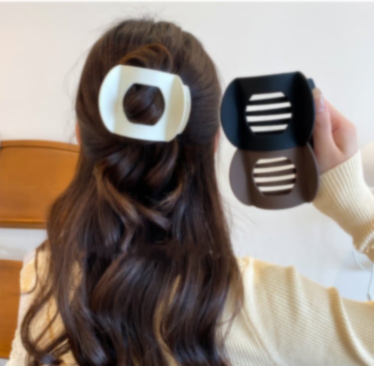🎁Last Day 49%off 💖Casual Versatile Solid Colour Lay Flat Hair Clip