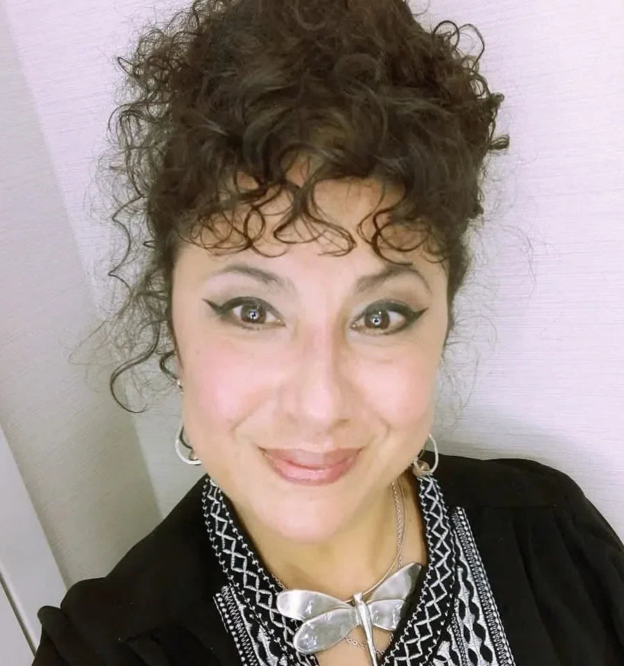 <em>Nina</em>